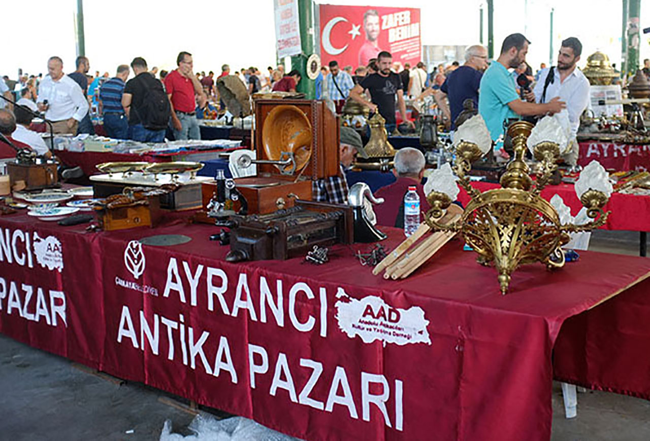 Ankara’da Zaman Makinesi: Ayrancı Antika Pazarı Deneyim Rehberi