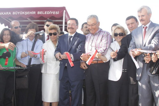 Ankara Siyasetinde Ezber Bozan İddia: Melih Gökçek CHP’den Aday mı Olacaktı?