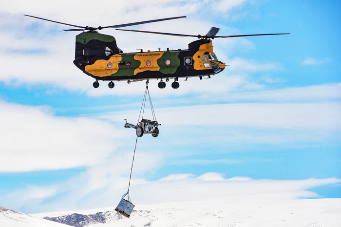 Ankara Temelli’de kaza kırıma uğrayan CH-47 helikopterinde inceleme sürüyor