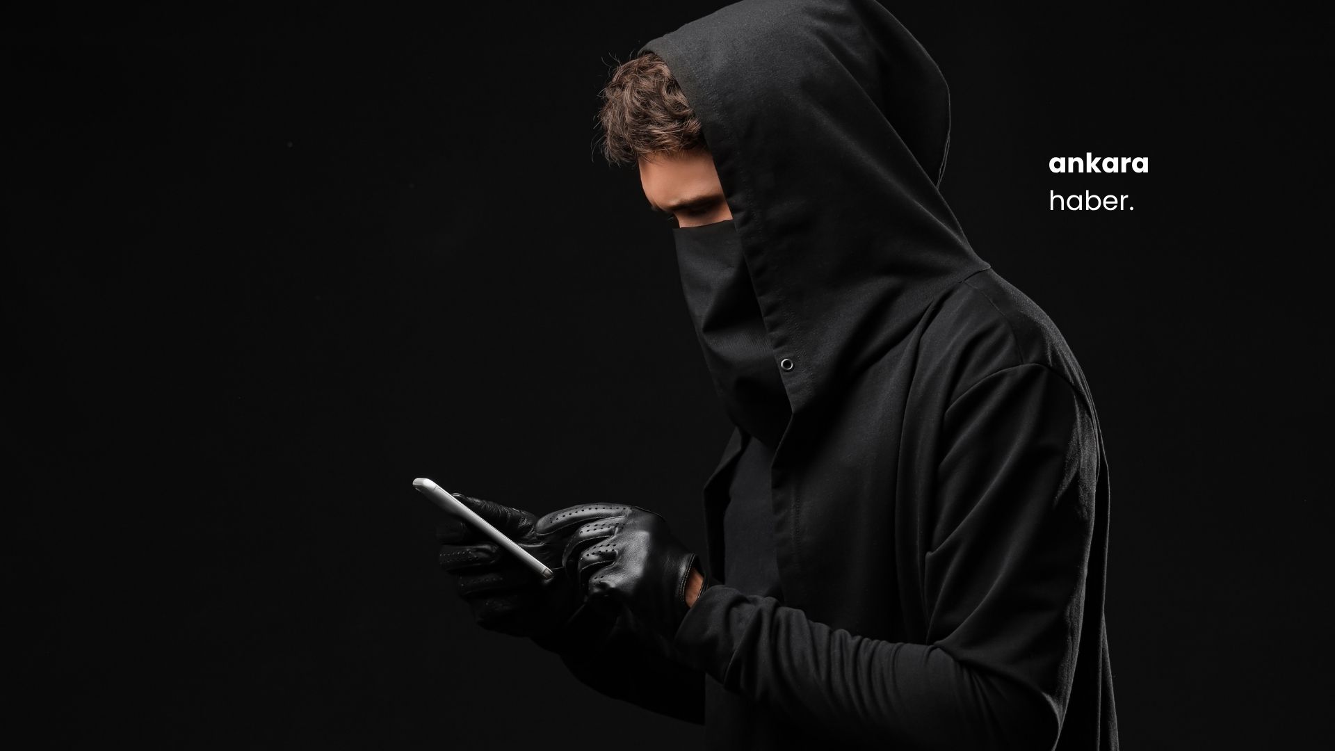 Ankara’da telefon dolandırıcılarına operasyon: Polis ve savcı yalanıyla vatandaşları hedef alan 11 şüpheli tutuklandı