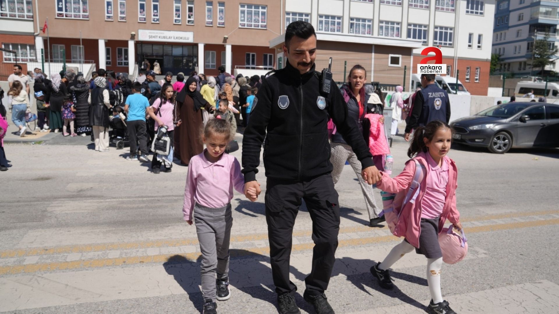 Keçiören’de okul önlerinde güvenlik mesaisi: Zabıta ekipleri öğrenciler için sahada