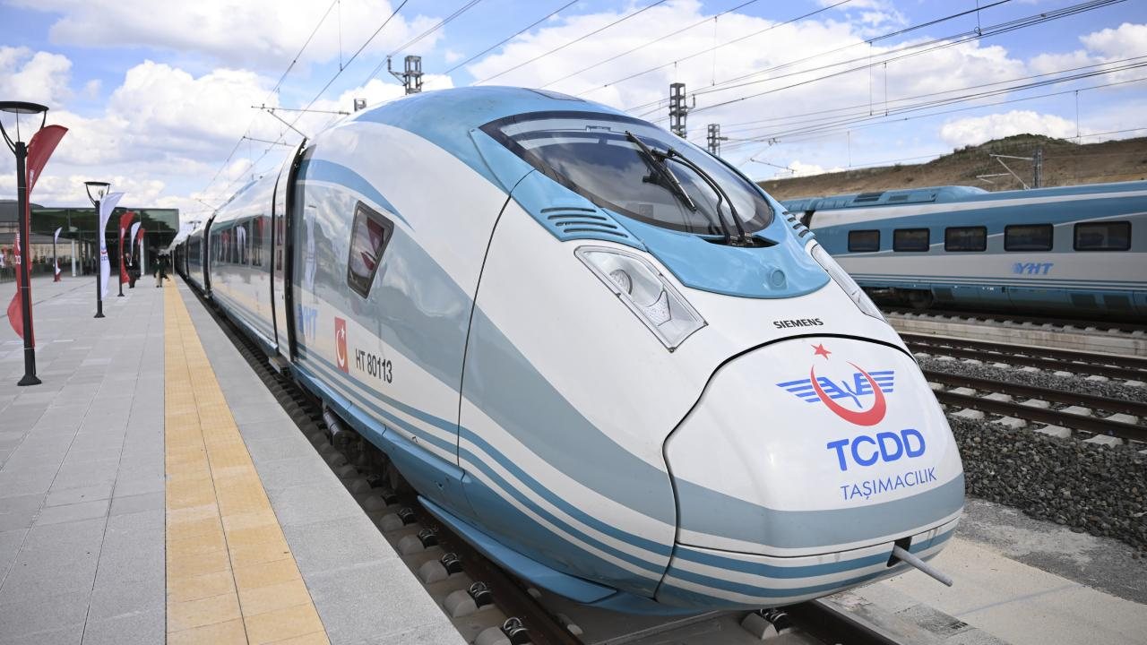 Başkent Hızlı Tren Ağını Genişletiyor: Ankara-Bursa Arası 2 Saat 15 Dakikaya Düşüyor!