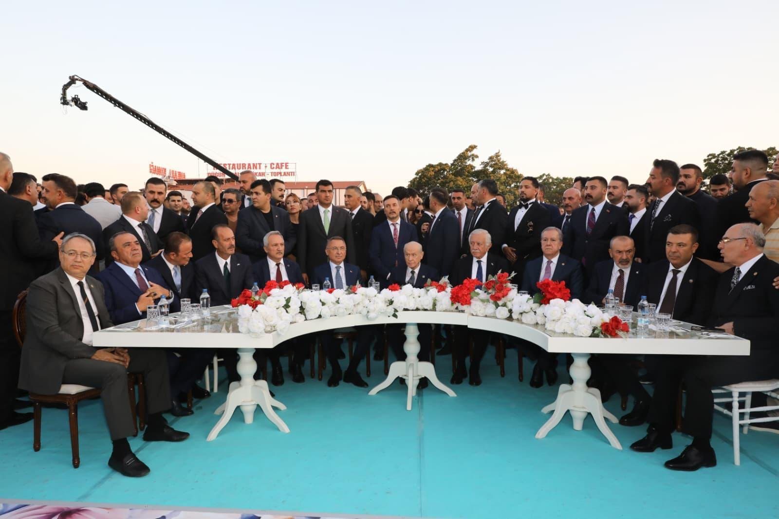 Devlet Bahçeli Ankara'da Nikâh Şahidi Oldu!